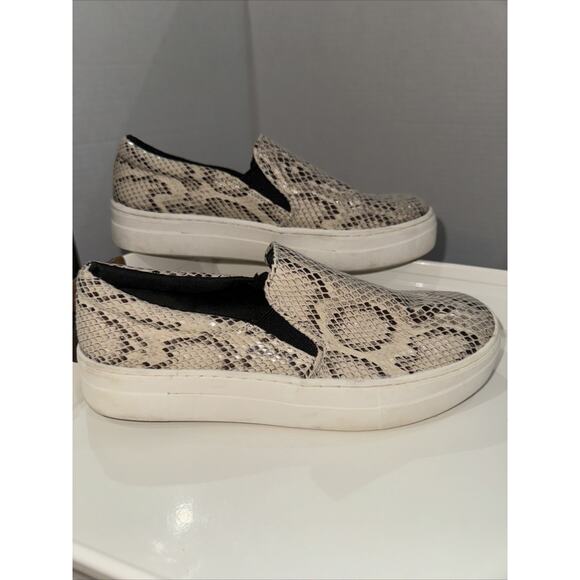 A New Day Faux Snakeskin Slip Ons Size 9 - Picture 5 of 7